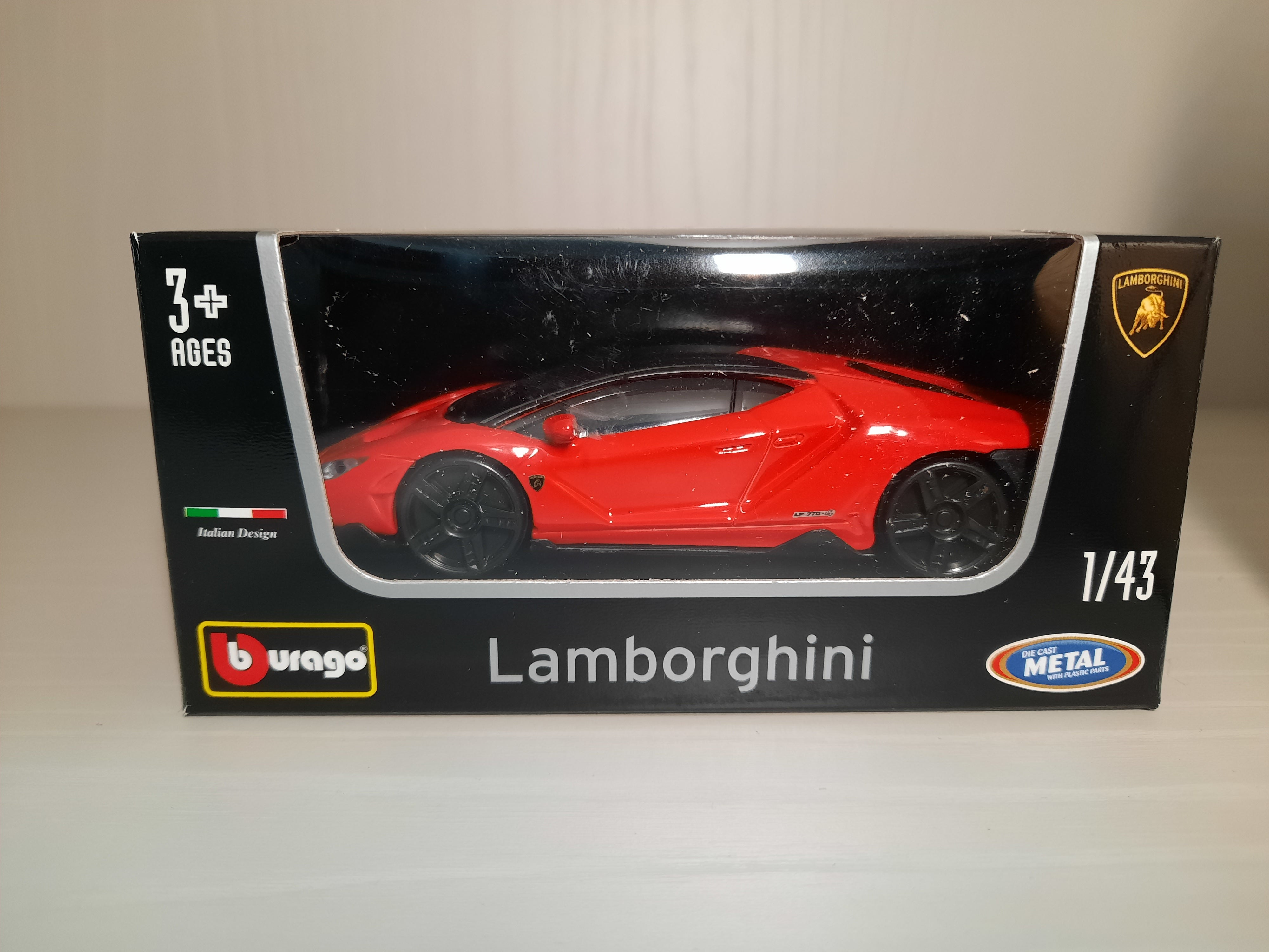 Lamborghini Centenario (rossa) 1/43 Bburago